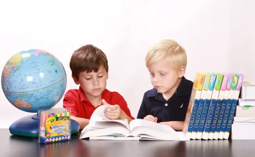 Buku Teks Basi, Dunia Bergerak Cepat: Apakah Kurikulum Kita Ketinggalan Zaman?