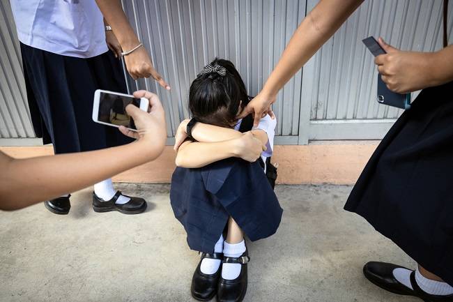 Belajar Bukan Soal Nilai, Tapi Soal Bertahan di Dunia yang Gak Adil