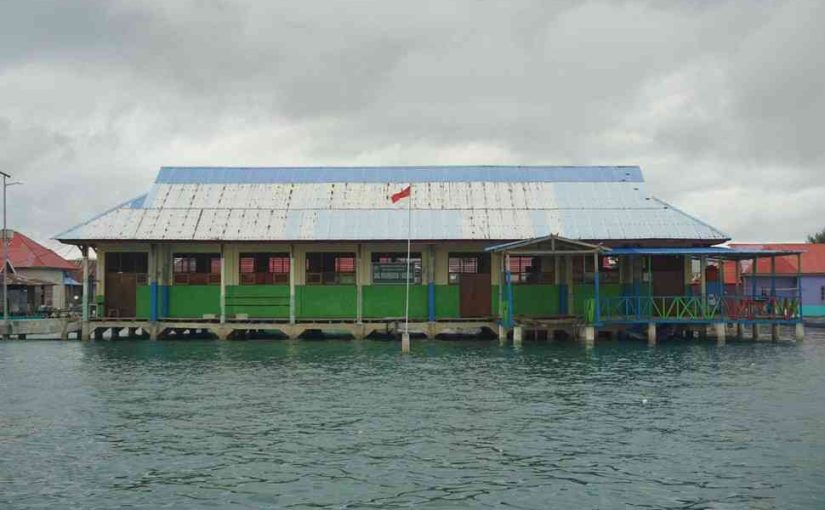 Sekolah Terapung: Pendidikan di Sungai dan Laut untuk Generasi Nelayan Masa Depan