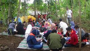Pendidikan Desa: Biar Anak Kampung Pintar dan Mandiri