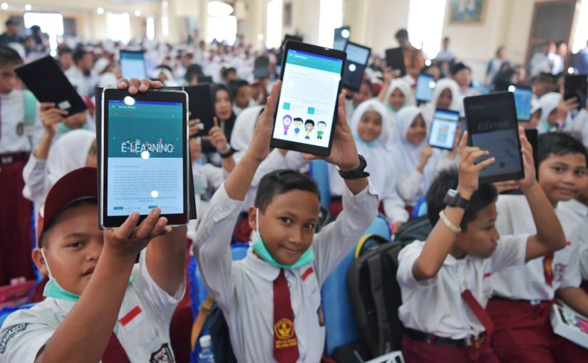 Program Digitalisasi Pendidikan Pemerintah: Peluang atau Tantangan?