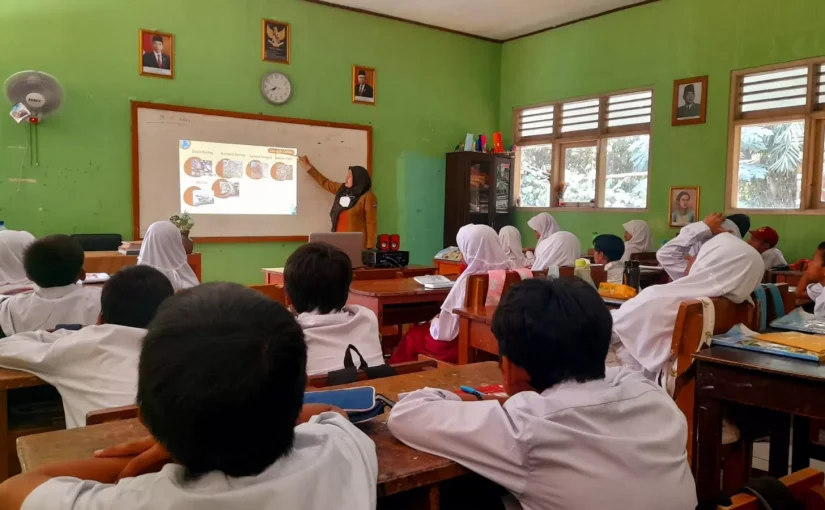 Kesiapan Tenaga Kependidikan Menghadapi Perubahan Sistem Pendidikan